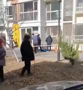 痛心！秦皇岛发生儿童坠楼事件……